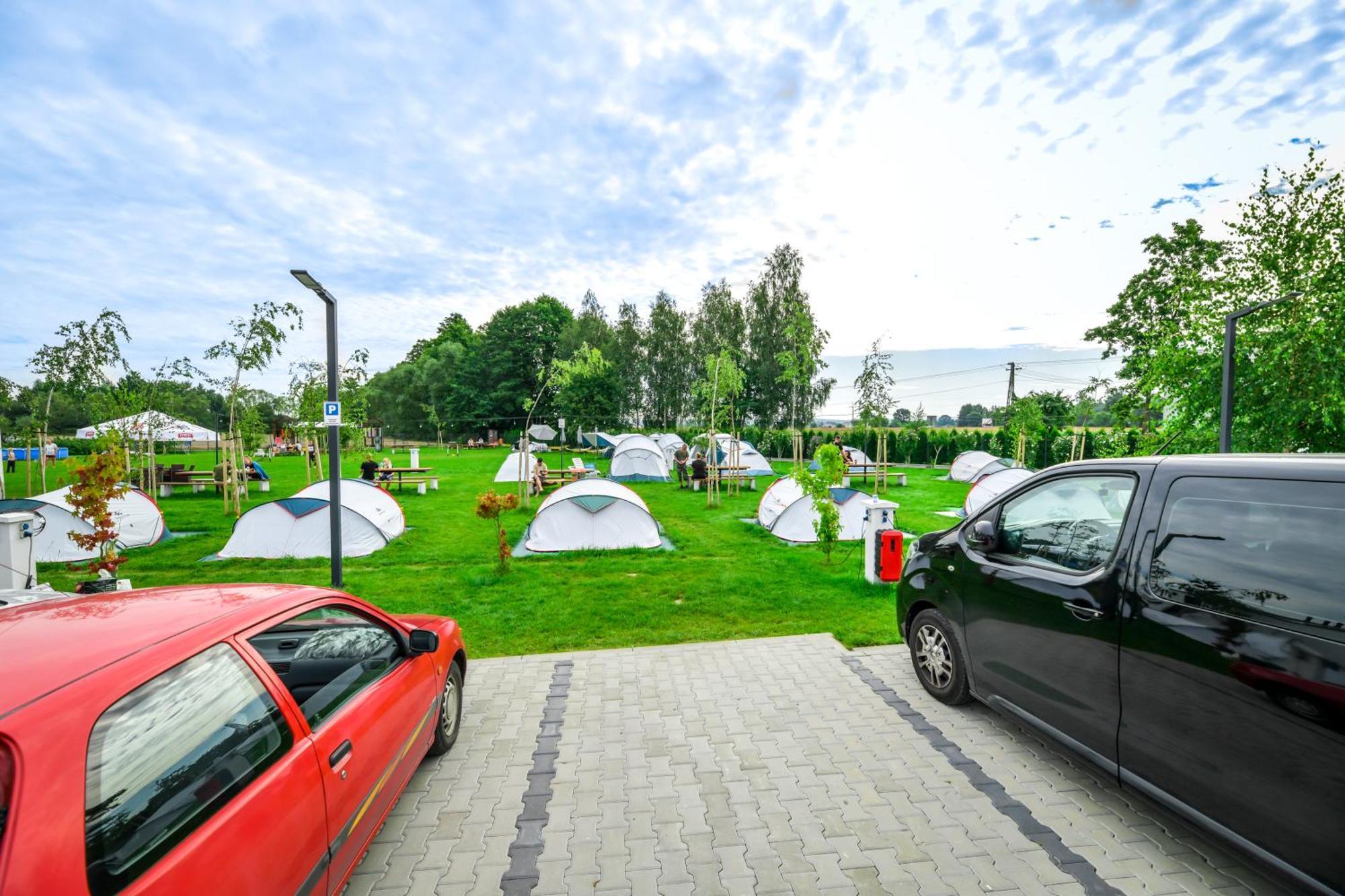 Kempingzator Apartamenty Buitenkant foto