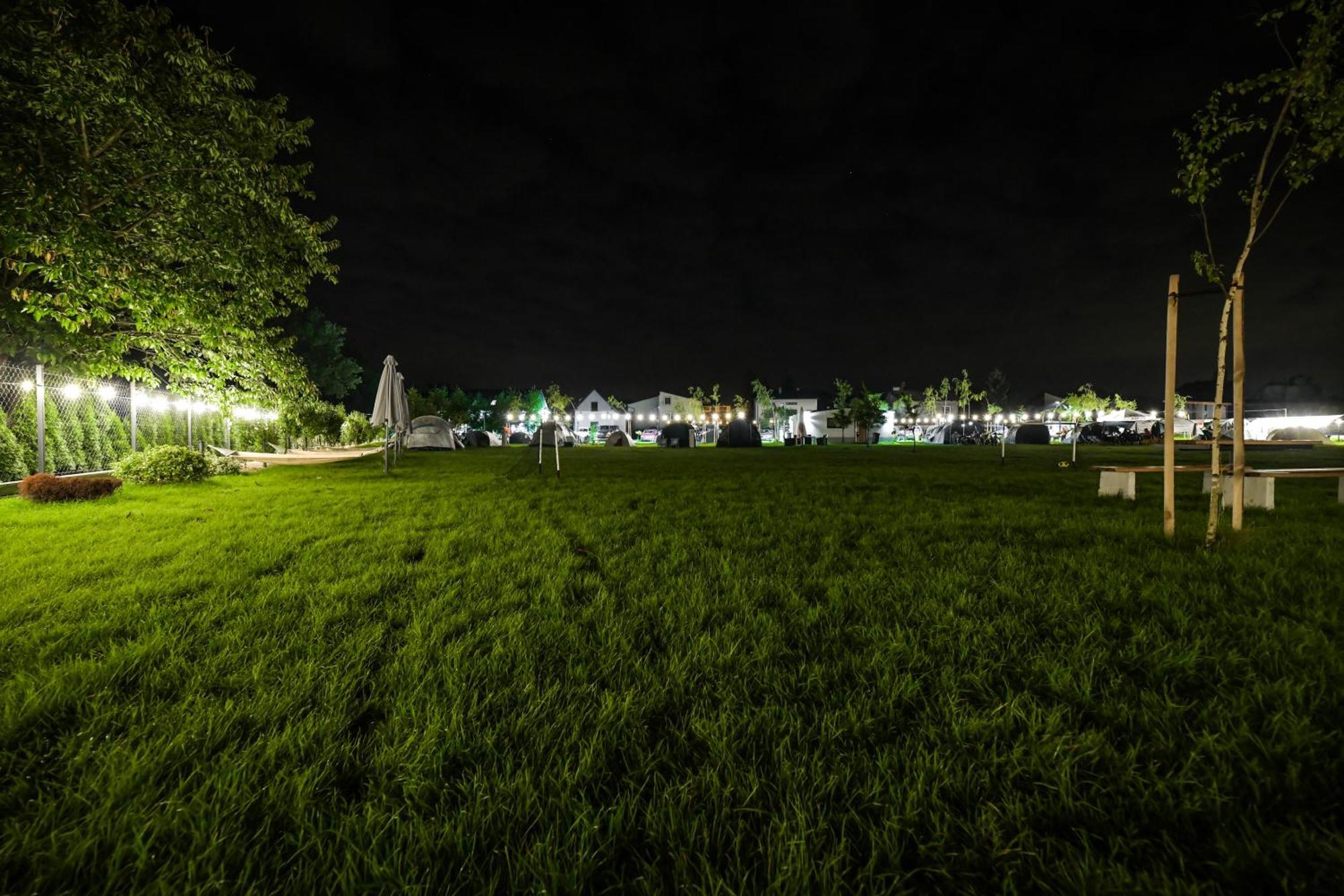Kempingzator Apartamenty Buitenkant foto