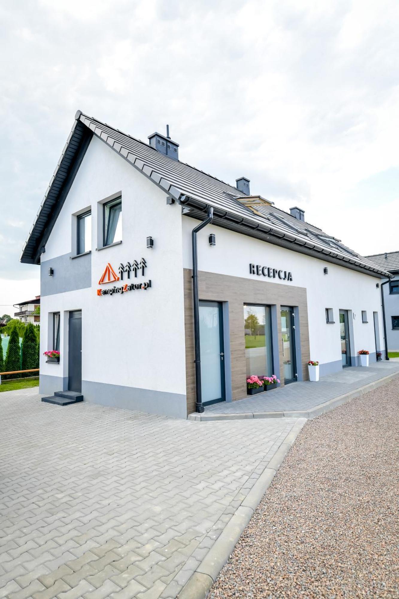 Kempingzator Apartamenty Buitenkant foto