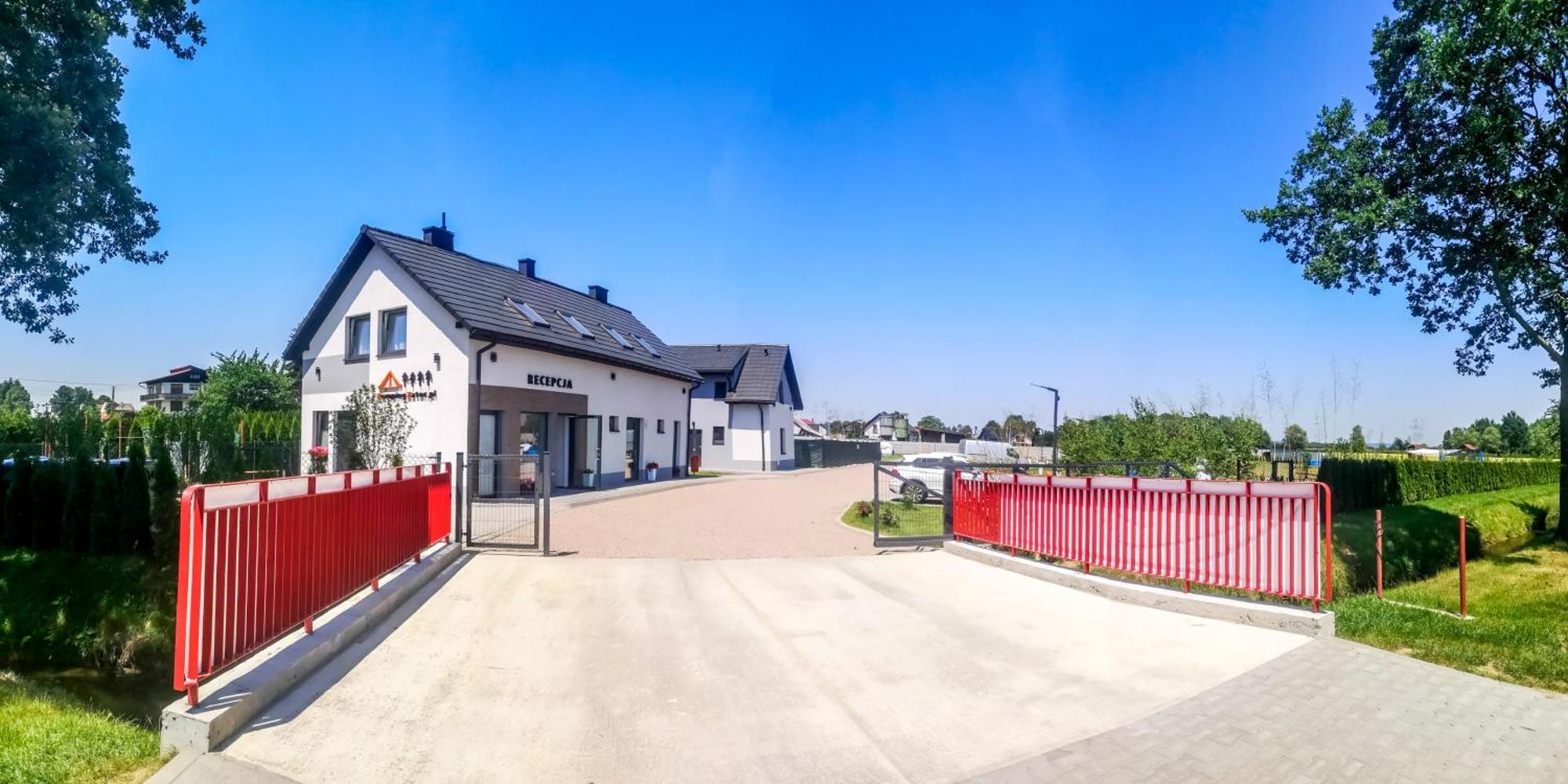 Kempingzator Apartamenty Buitenkant foto